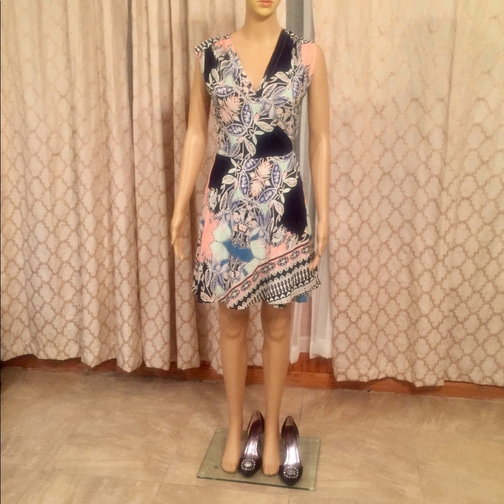 Wrap over dress - Picture 2 of 4